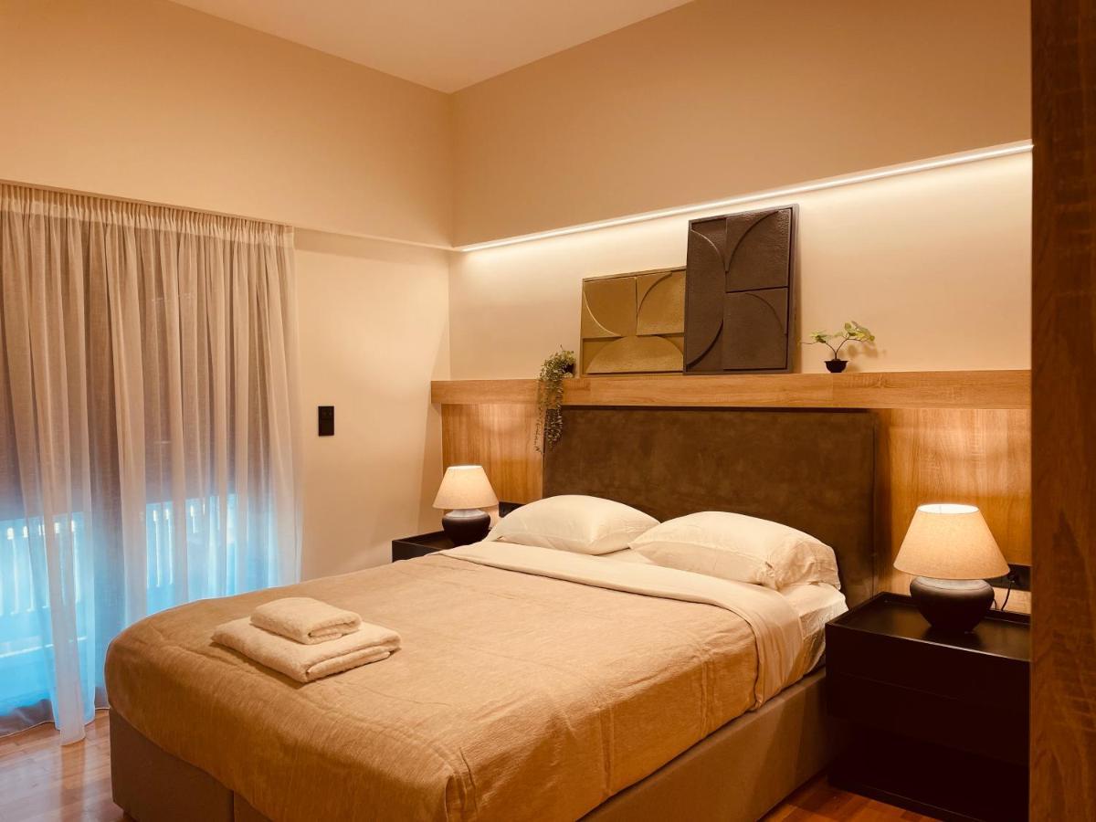 2 Bedroom Apt - Live Like A Local In Kolonaki Athens Exterior photo